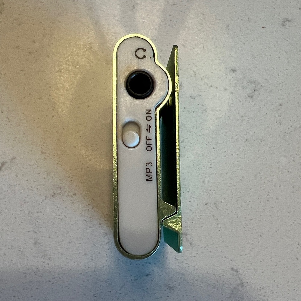 ipod shuffle - Picture 2 of 3